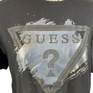 Guess lot of 2 men’s large t-shirts